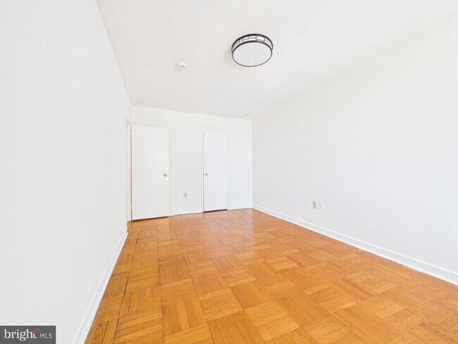 Building Photo - 2601 Pennsylvania Ave