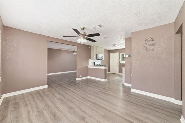 Building Photo - 9333 Fairland Dr