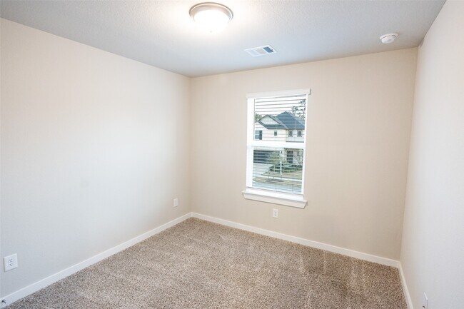 Building Photo - 17549 Rosette Grass Dr