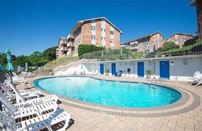 Building Photo - 43 Bullocks Point Ave