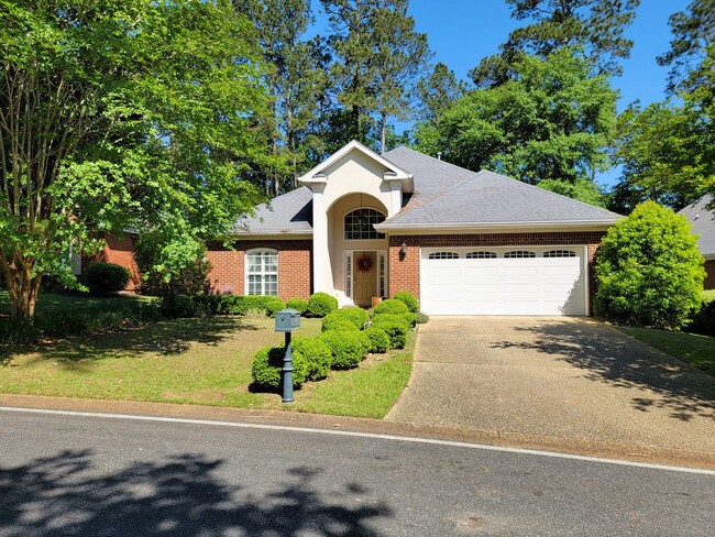 Primary Photo - 3 bedroom home for rent in golden eagle's ...