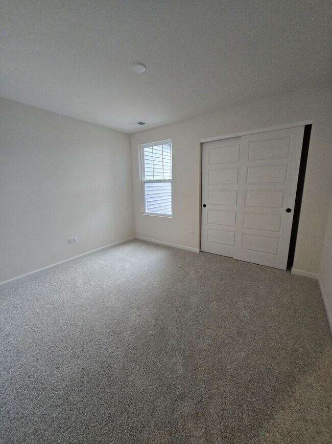 Building Photo - 24410 W Alexis Ln