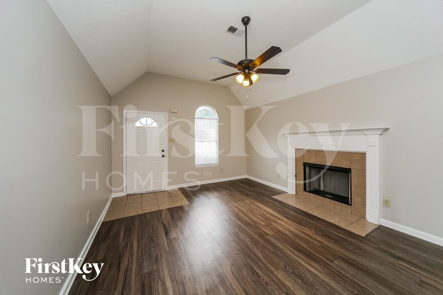 Building Photo - 4194 Rainey Woods Dr
