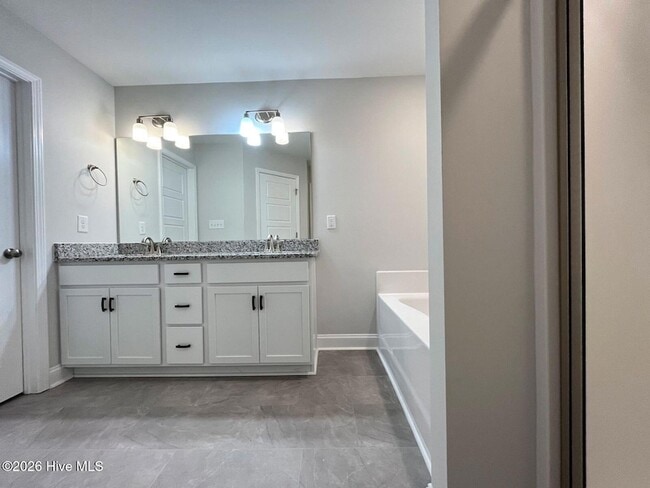 Building Photo - 143 Lonesome Glory Dr