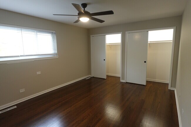 Building Photo - 1420 Shermer Rd