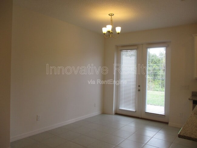 Building Photo - 6791 Tussilago Way