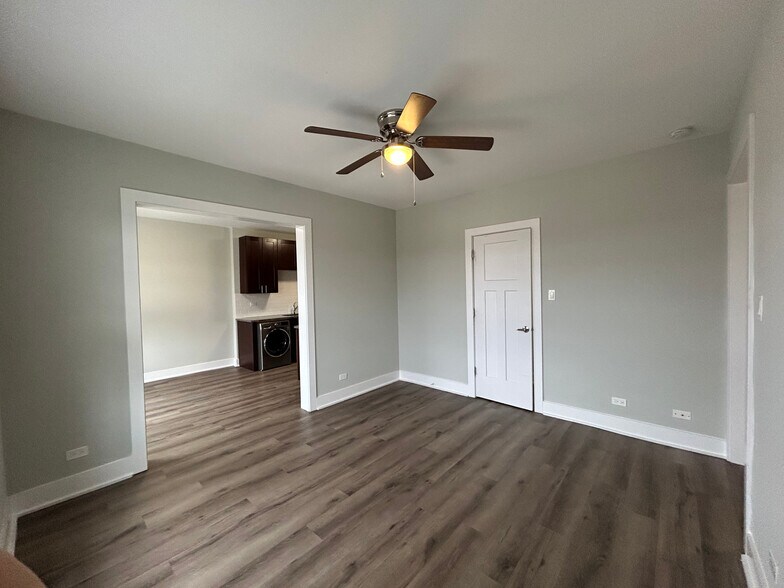 Building Photo - 725 Saint Johns Ave