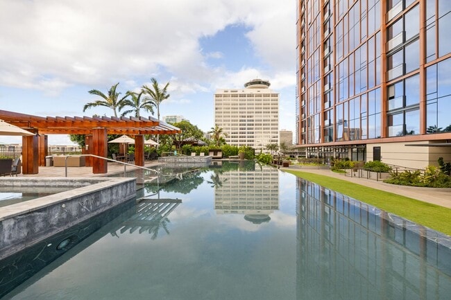 Building Photo - 1555 Kapiolani Blvd