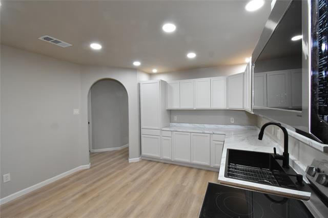 Building Photo - 311 Stell Ave