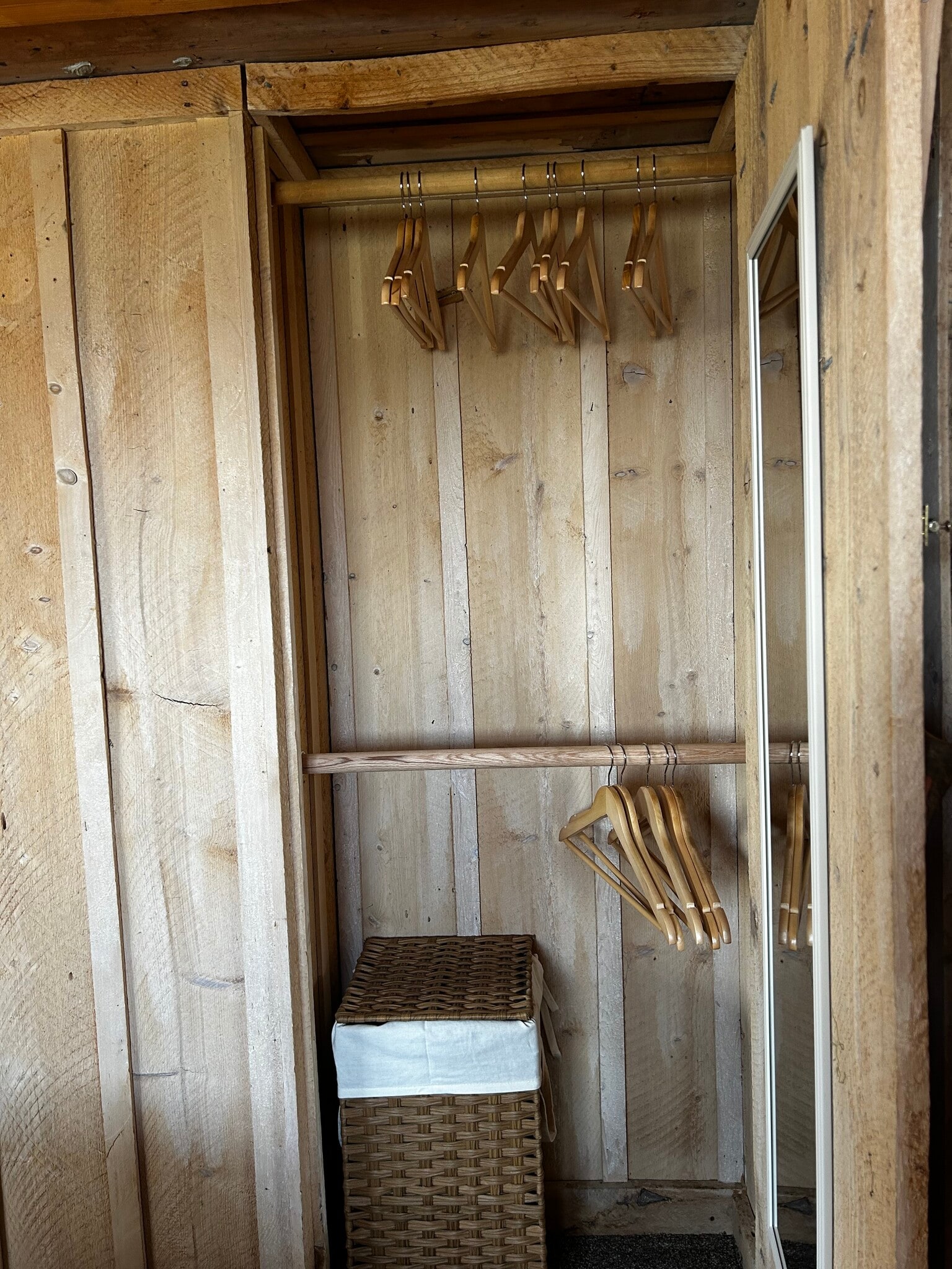 Building Photo - 810 Watt Canyon Rd