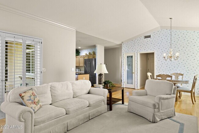 Building Photo - 10165 E Bella Vista Dr