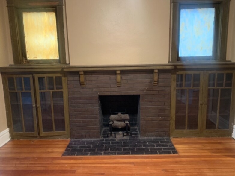 Building Photo - 4135 Labadie Ave