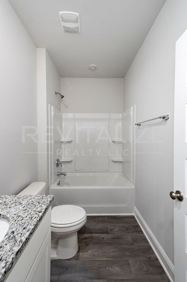 Building Photo - 14531 Dayton Cir