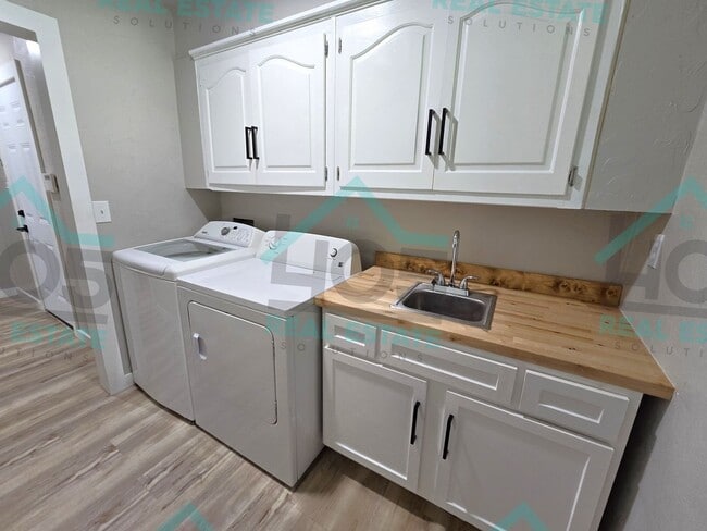Building Photo - 3 Bedroom near Tinker AFB