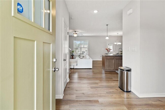 Building Photo - 516 Loom Dr