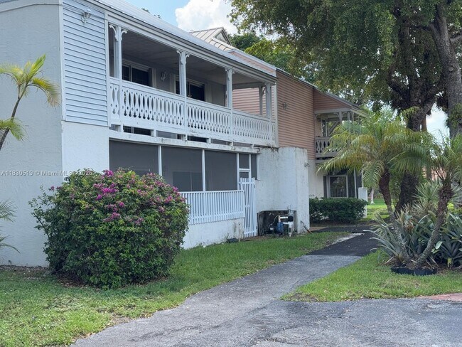 Building Photo - 10441 Mahogany Key Cir