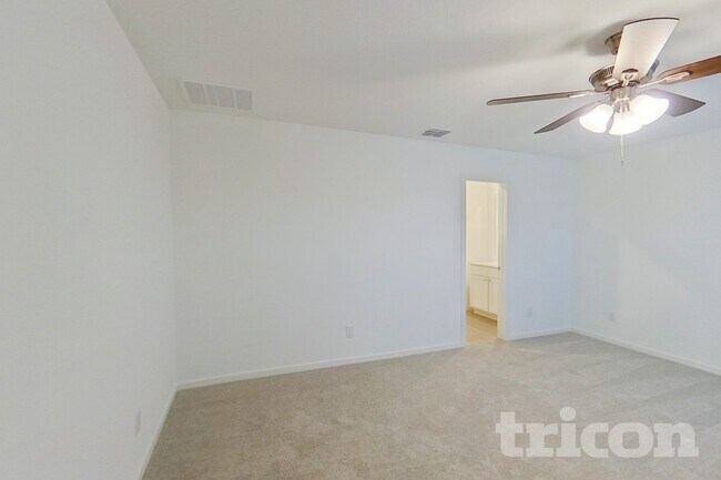 Building Photo - 1605 Baugh St