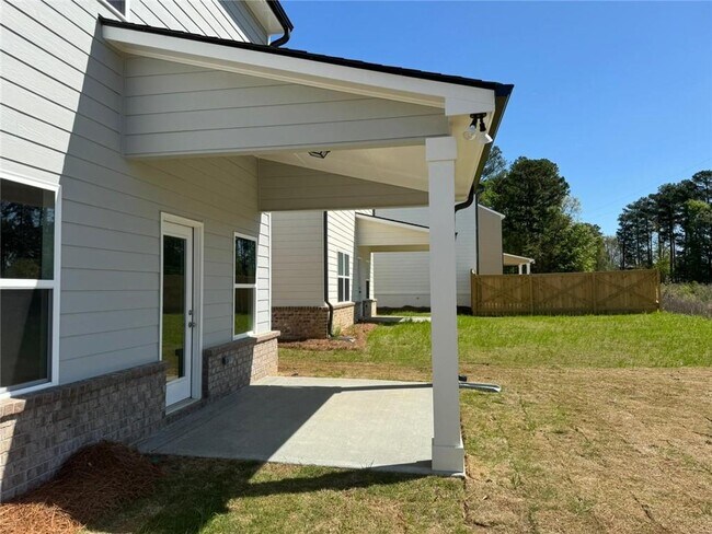 Building Photo - 3230 Westgate Park Dr