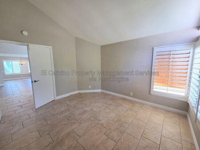 Building Photo - 2702 Belmont Ct