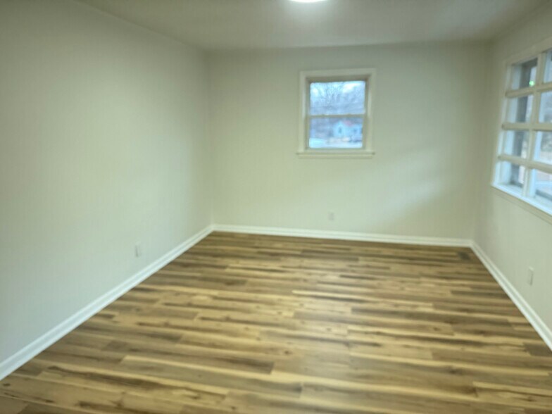 Building Photo - 261 State Rd S-42-9222