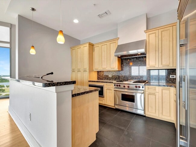 Building Photo - 4821 E NASA Pkwy