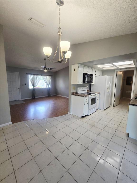 Building Photo - 8425 SW 107th Pl