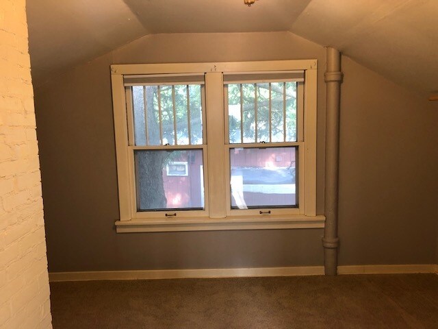 Building Photo - 121 Highland Dr