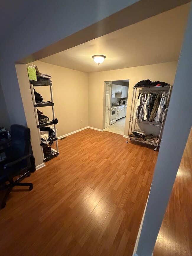 Building Photo - 7 Lenape Ln