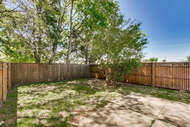 Building Photo - No Application Fees*
