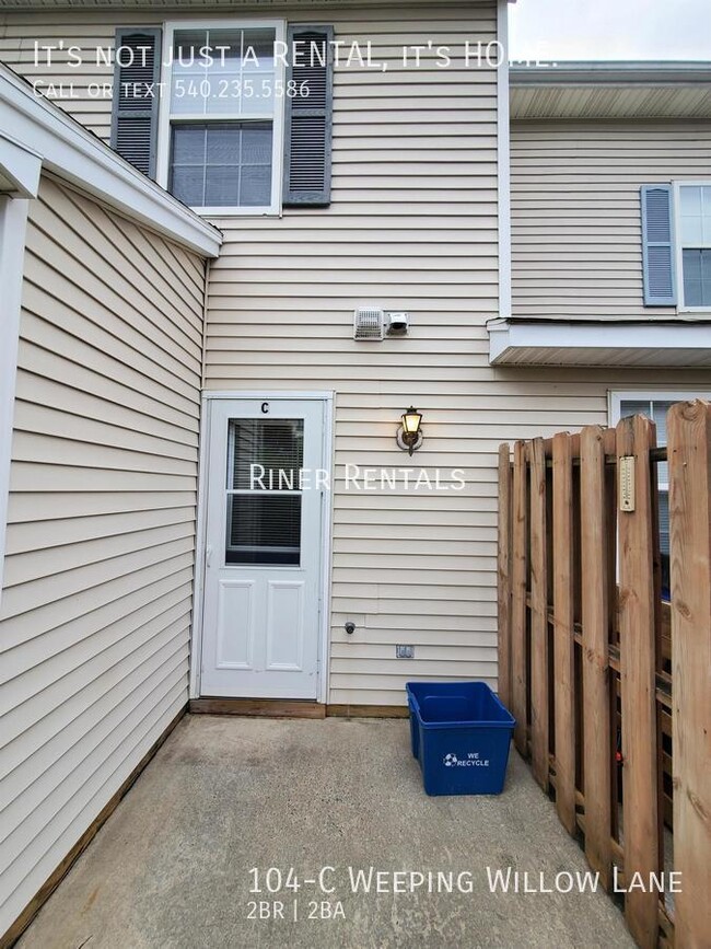 Building Photo - 104 Weeping Willow Ln