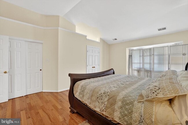 Building Photo - 8010 Readington Ct