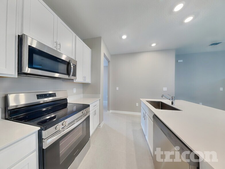 Building Photo - 741 Honeyrock St