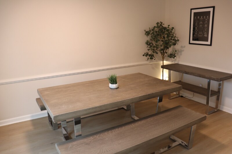 Building Photo - 2940 Lexington Trace Dr