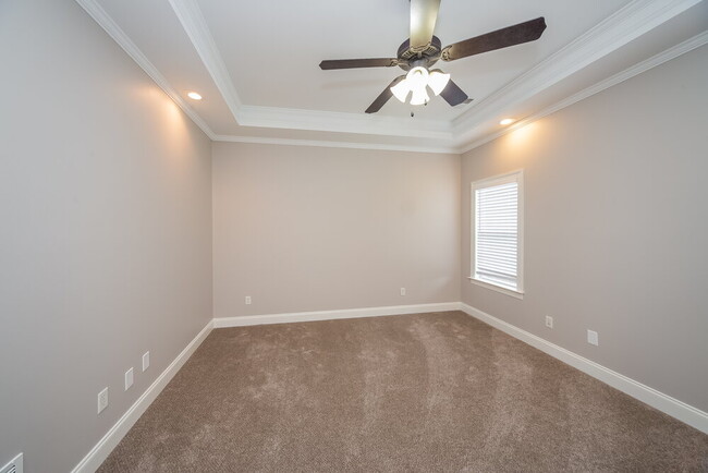 Building Photo - 6416 Arbor Lake Dr E