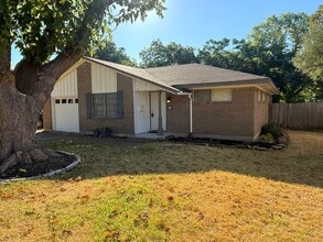 Building Photo - 241 Merribrook Trail
