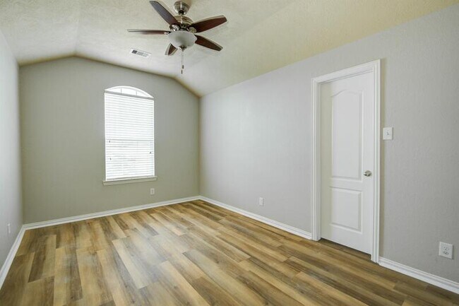 Building Photo - 122 Bright Brook Ln