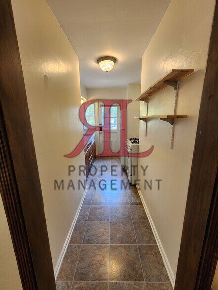 Building Photo - 1088 Northwest Blvd