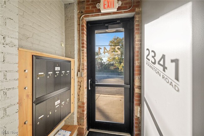 Building Photo - 2341 Scranton Rd