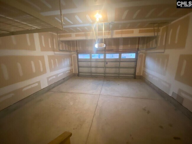 Building Photo - 137 Hammock Dr