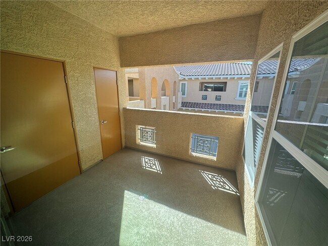 Building Photo - 11885 Tevare Ln