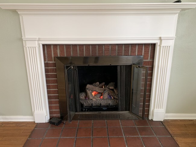 Fireplace in living room - 1947 Decatur Ave