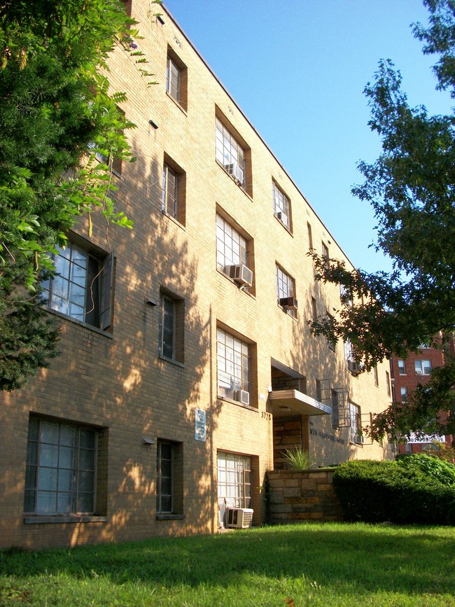 Building Photo - New Hampshire House