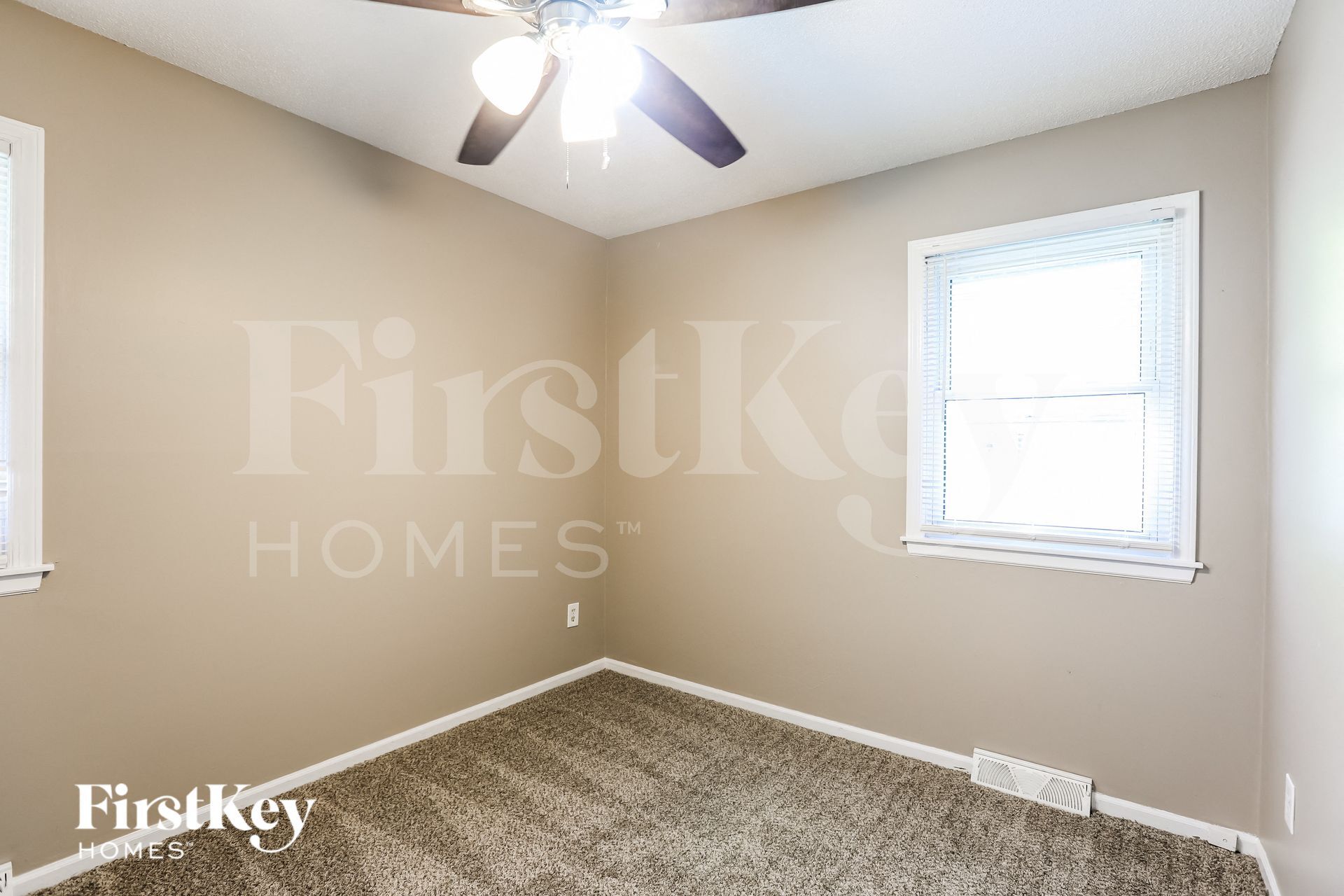 Building Photo - 1909 SW Keystone Dr