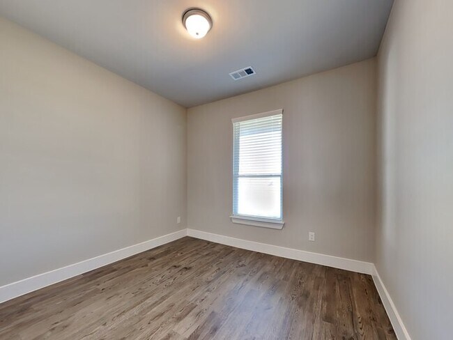 Building Photo - 3429 New York Ave