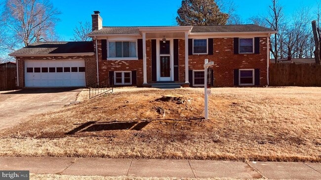 Building Photo - 14303 Chesterfield Dr