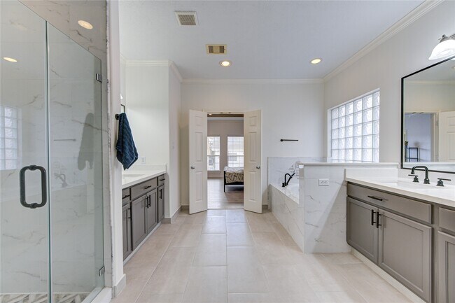 Building Photo - 1131 Sopris Dr