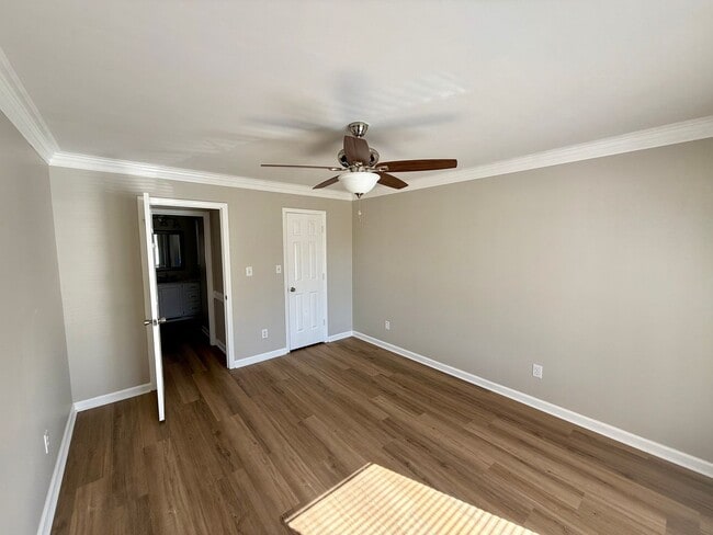 Building Photo - Three bedroom, 2 bath house in Elon