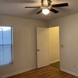 Building Photo - Colony Pine