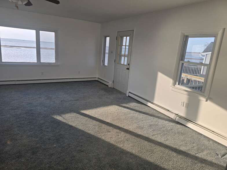 Building Photo - 18 Slape Ave