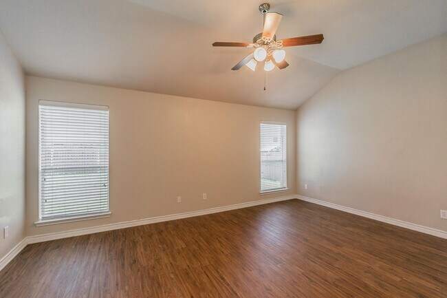 Building Photo - 6141 Bowfin Dr
